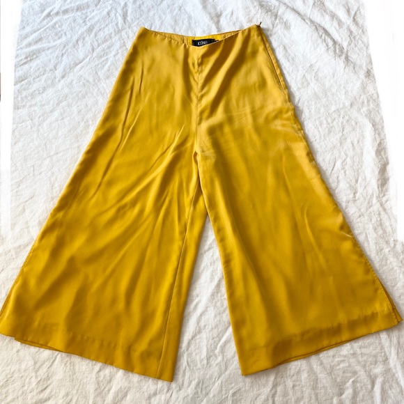 Icone Yellow Wide Leg High-Rise Culotte - Picture 8 of 10